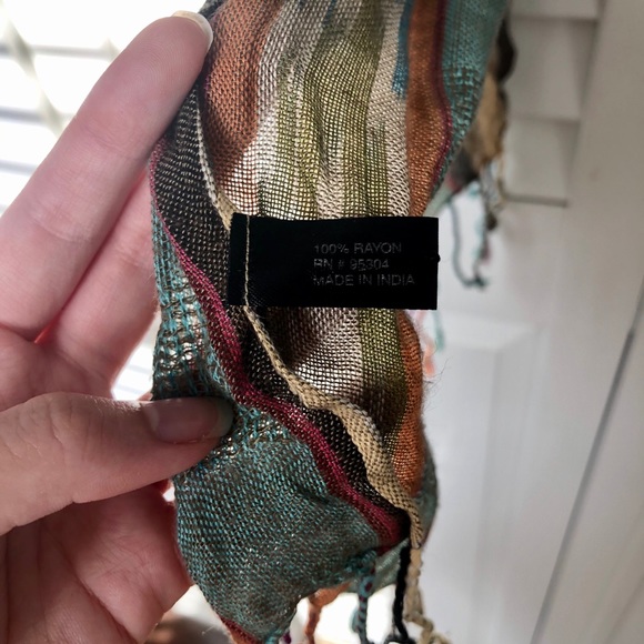 35% OFF🌟Urban Outfitters Multicoloured Scarf - Picture 2 of 5